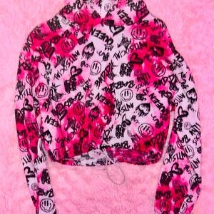 Rue21 Pink and Black Graphic Sweater Pink cropped baddie hoodie rue 21 size L